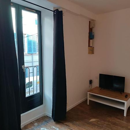 La Garconniere De Gege Apartment Tournus Exterior photo